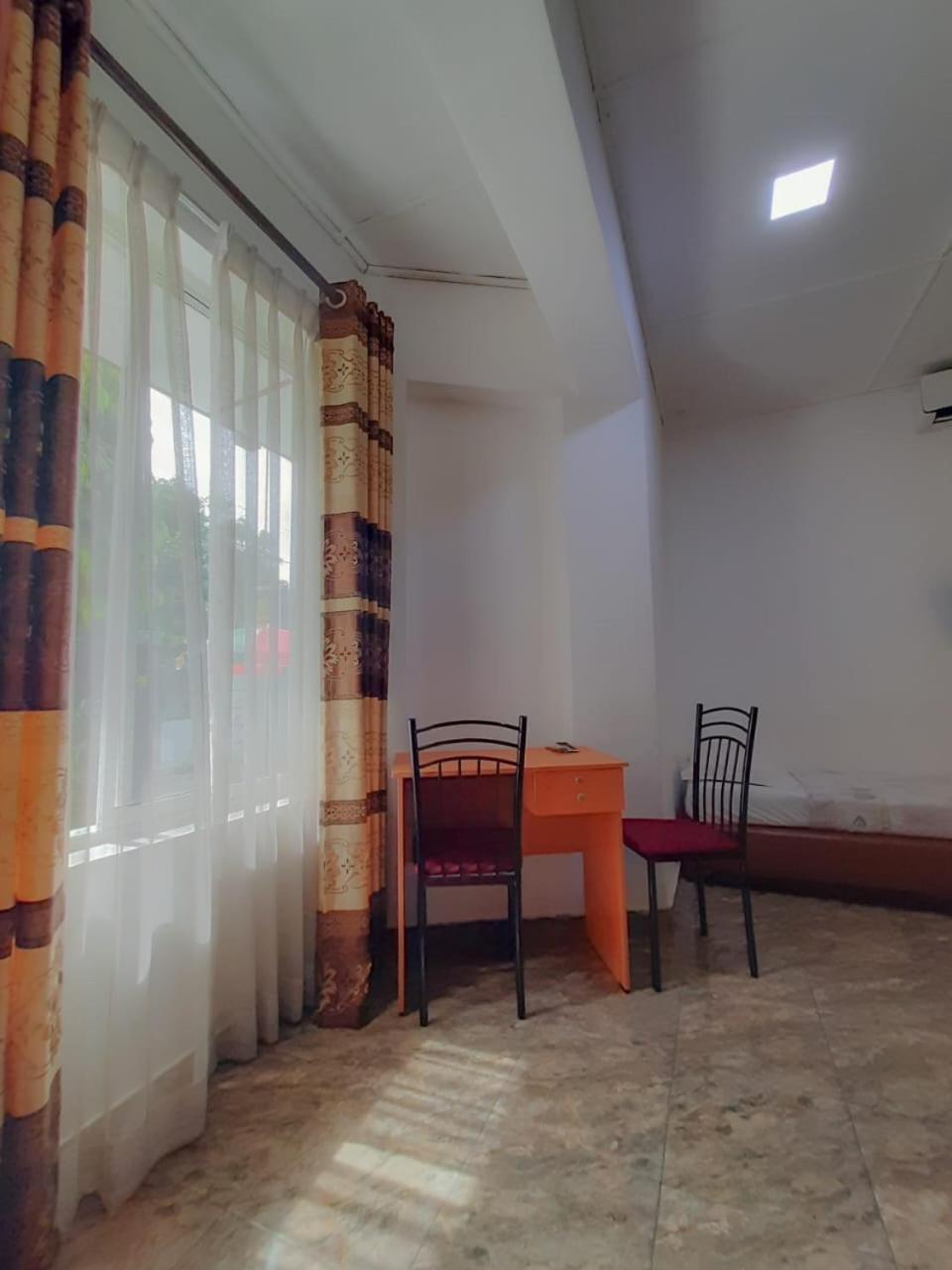 Villaflorence Kadawatha ภายนอก รูปภาพ
